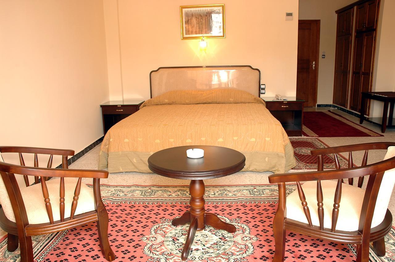 Hotel Le Majestic Аннаба Екстер'єр фото