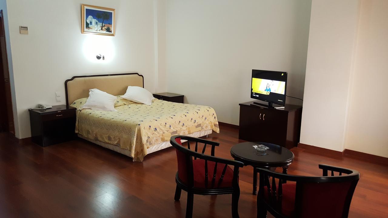 Hotel Le Majestic Аннаба Екстер'єр фото